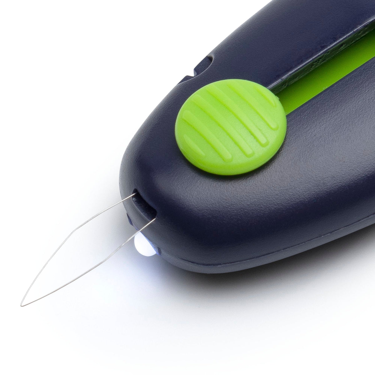 Prym LED Needle Threader - 611125