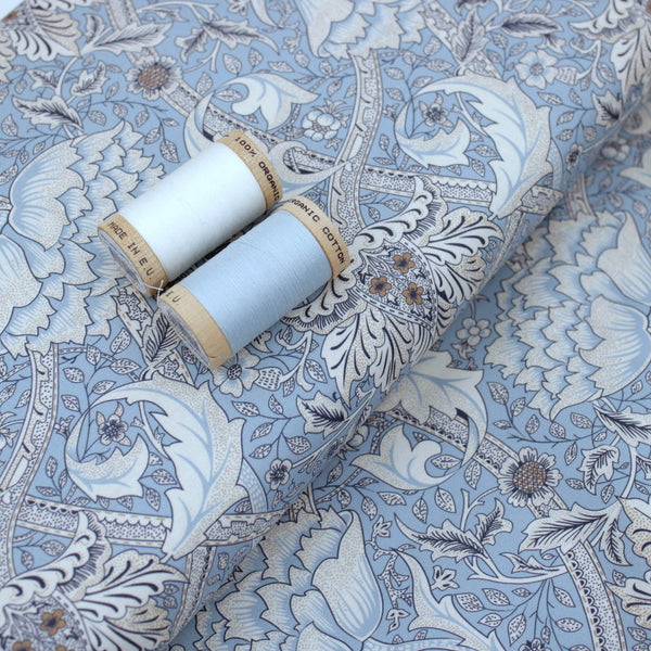 William Morris Natures Dream Organic Cotton - Windrush Dream Blue