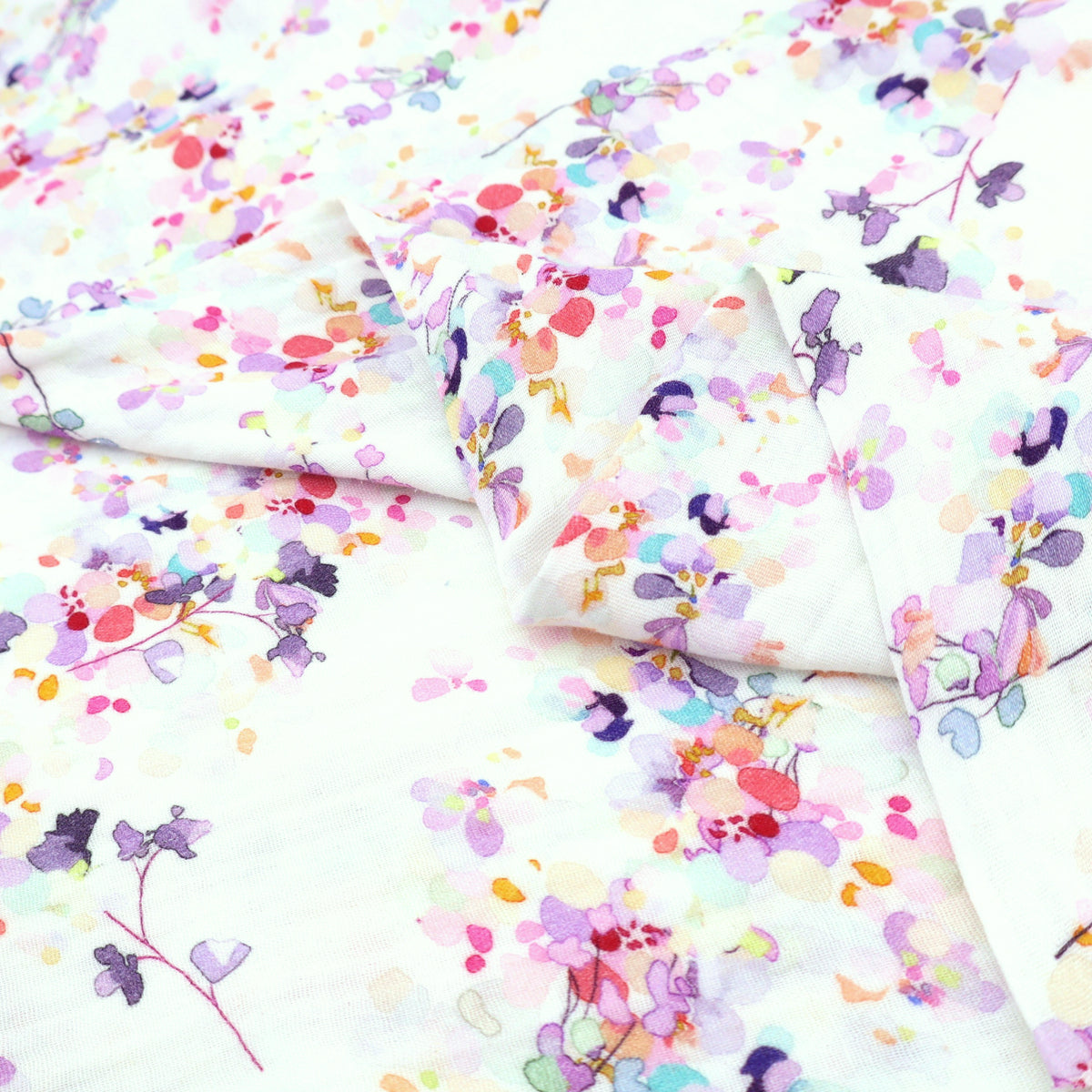 Adelle Printed 100% Cotton Double Gauze Muslin Dressmaking Fabric - Lilac Coloured Bloom