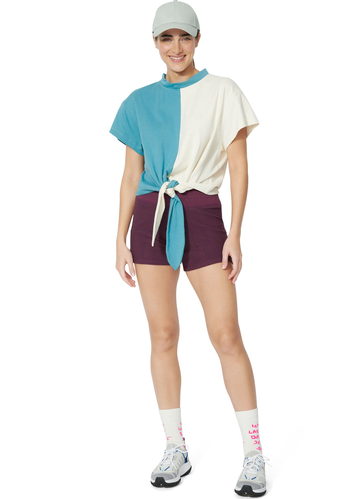 Burda Style Misses' T-Shirts Sewing Pattern for Fashionistas B5763