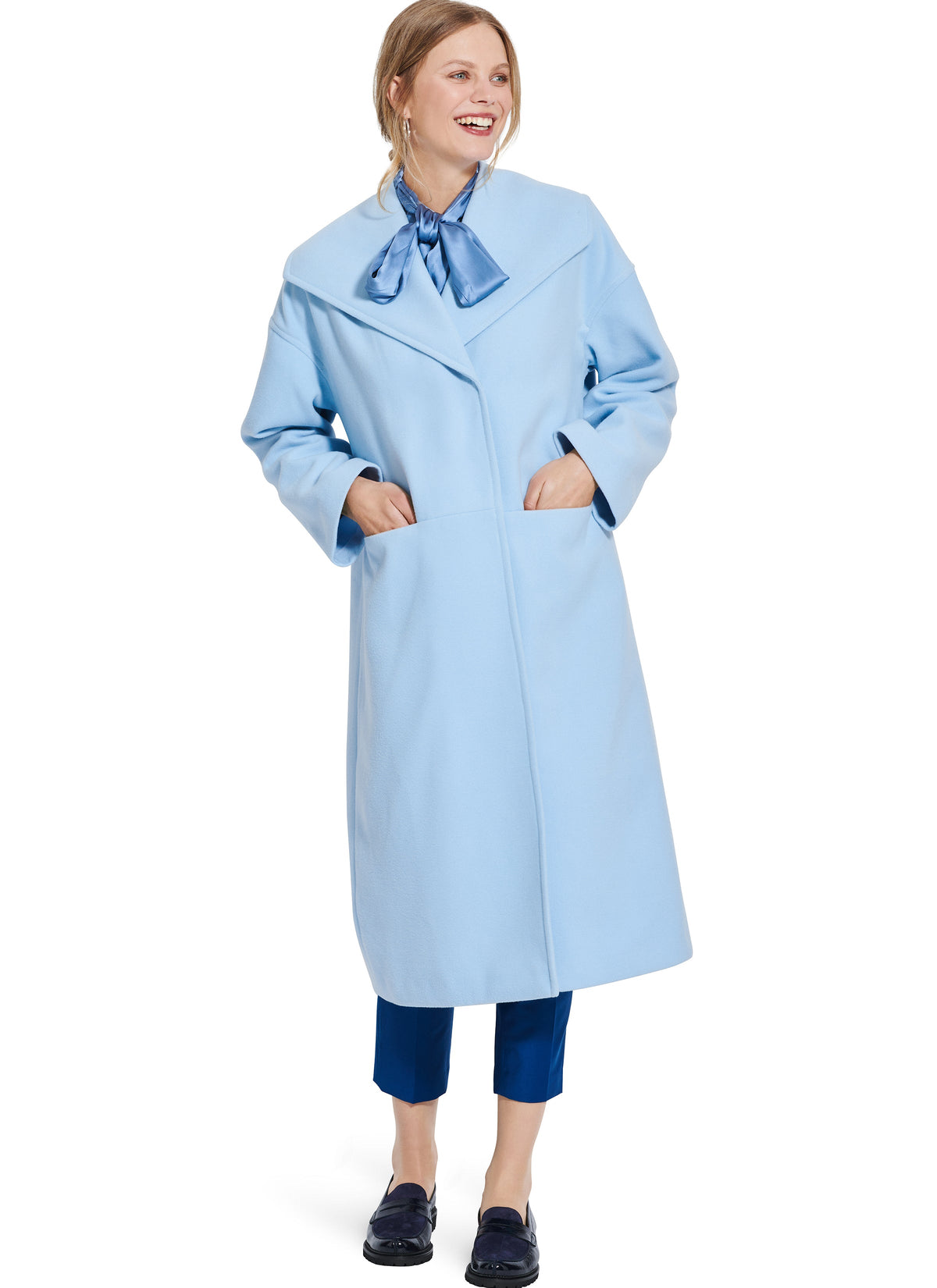 Burda Style Misses' Jacket & Coat Sewing Pattern B5860