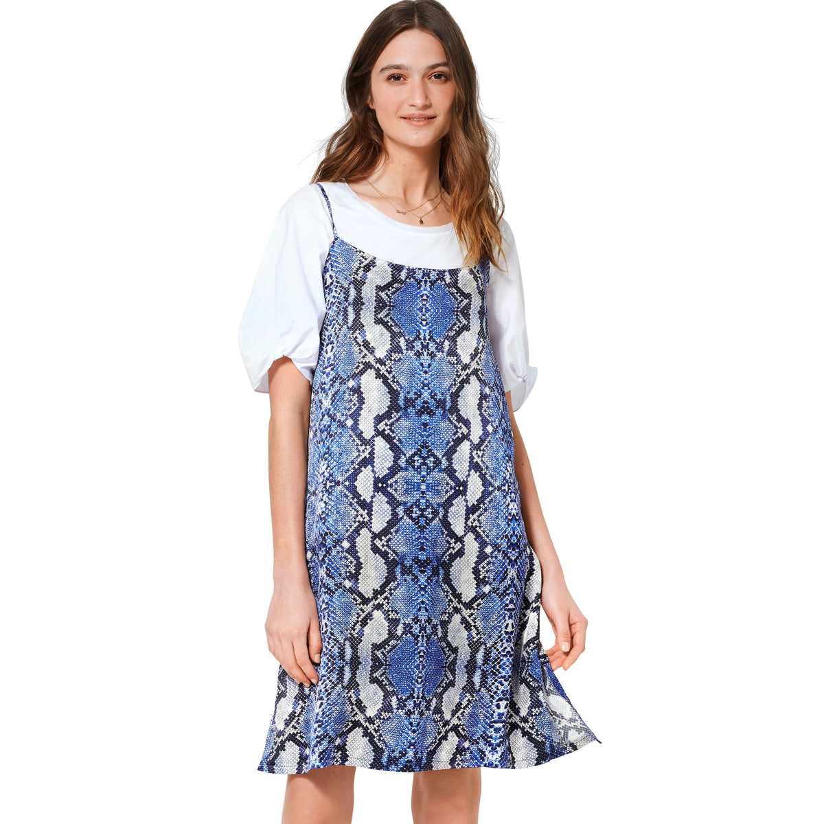 Burda Style Dress Sewing Pattern for Fashion Enthusiasts B5996