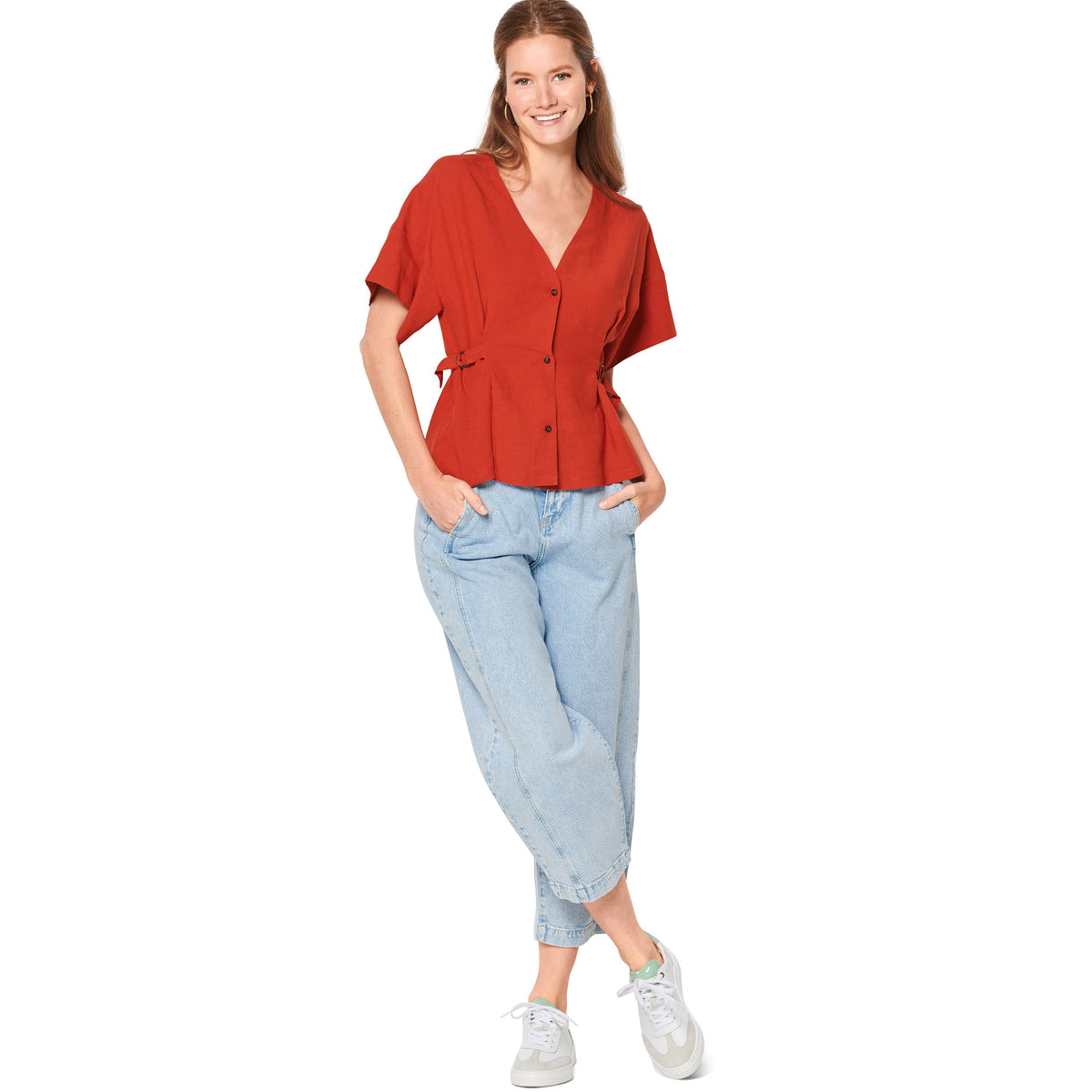 Burda Style Misses' Blouse Sewing Pattern for Fashionistas B6135