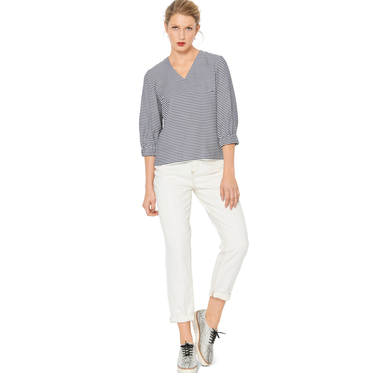 Burda Style Misses' Blouse Sewing Pattern for Fashionistas B6146