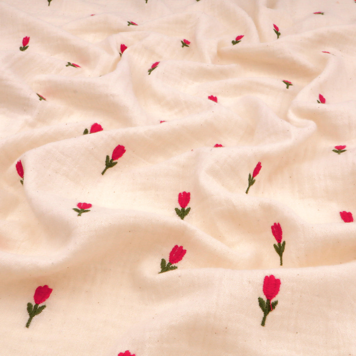 Colette Yarn Dyed Cotton Double Gauze Crinkle Dressmaking Fabric - Red Flowers