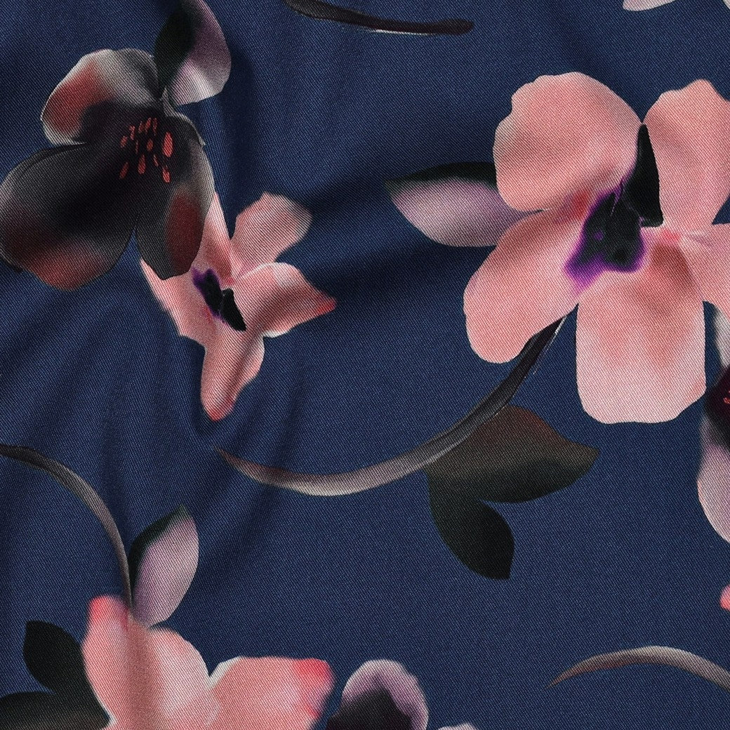Navy Roses