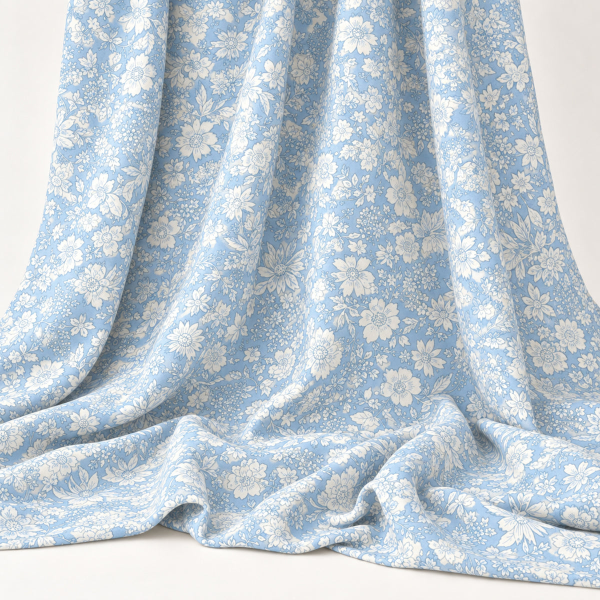 Liberty Emily Belle Quilting Cotton Craft Fabric - Blue Sky