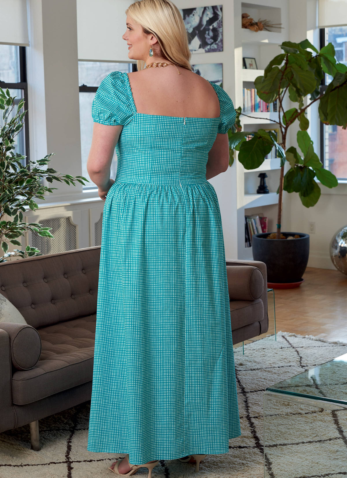 McCall’s Misses & Women's Dresses Sewing Pattern M8209