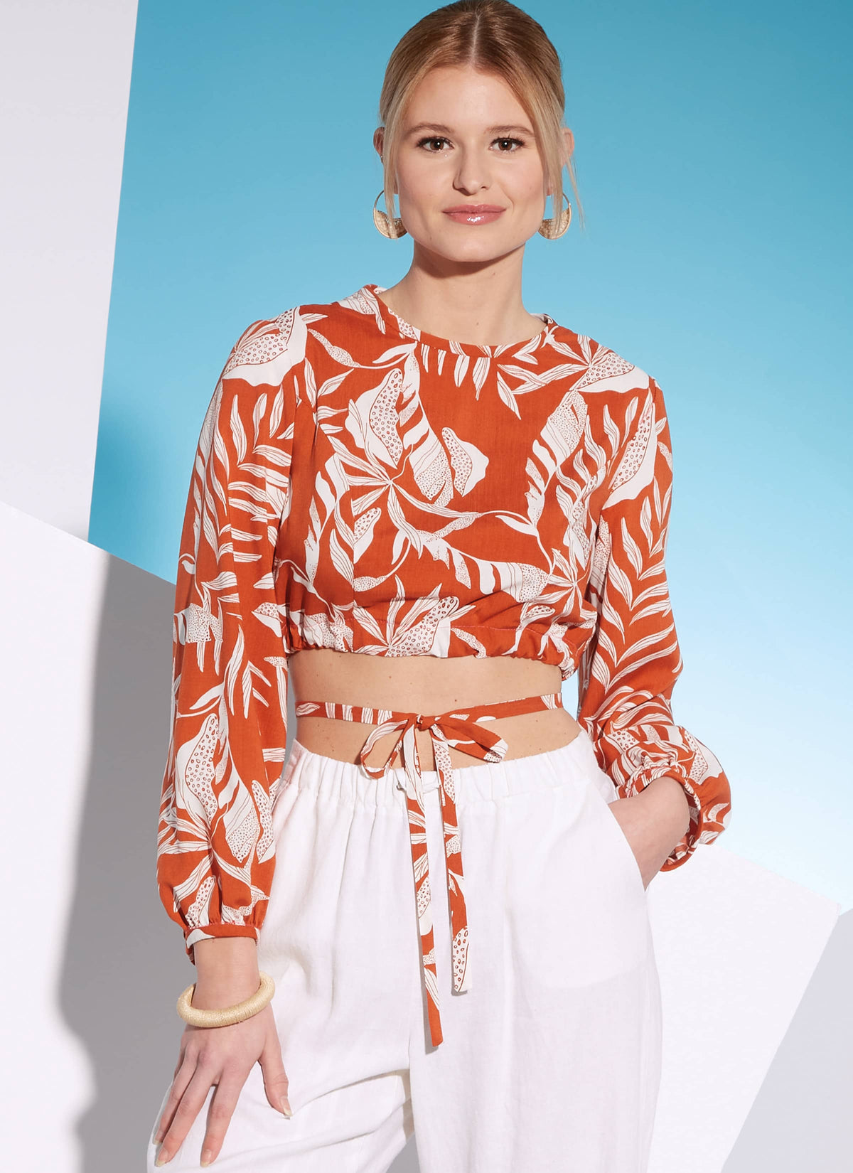 McCall’s Misses Tops Sewing Pattern M8324