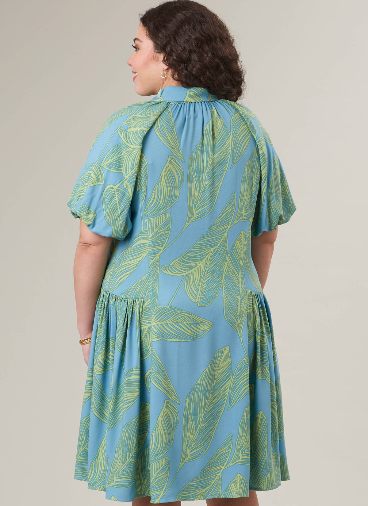 McCall’s Women's Shirtdress Sewing Pattern M8385