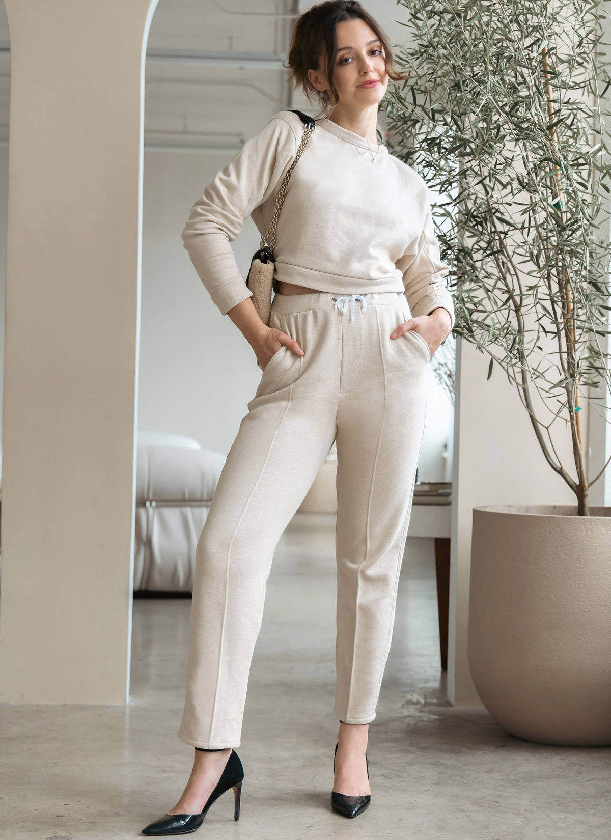 McCall’s Misses Knit Top And Pants Sewing Pattern M8447