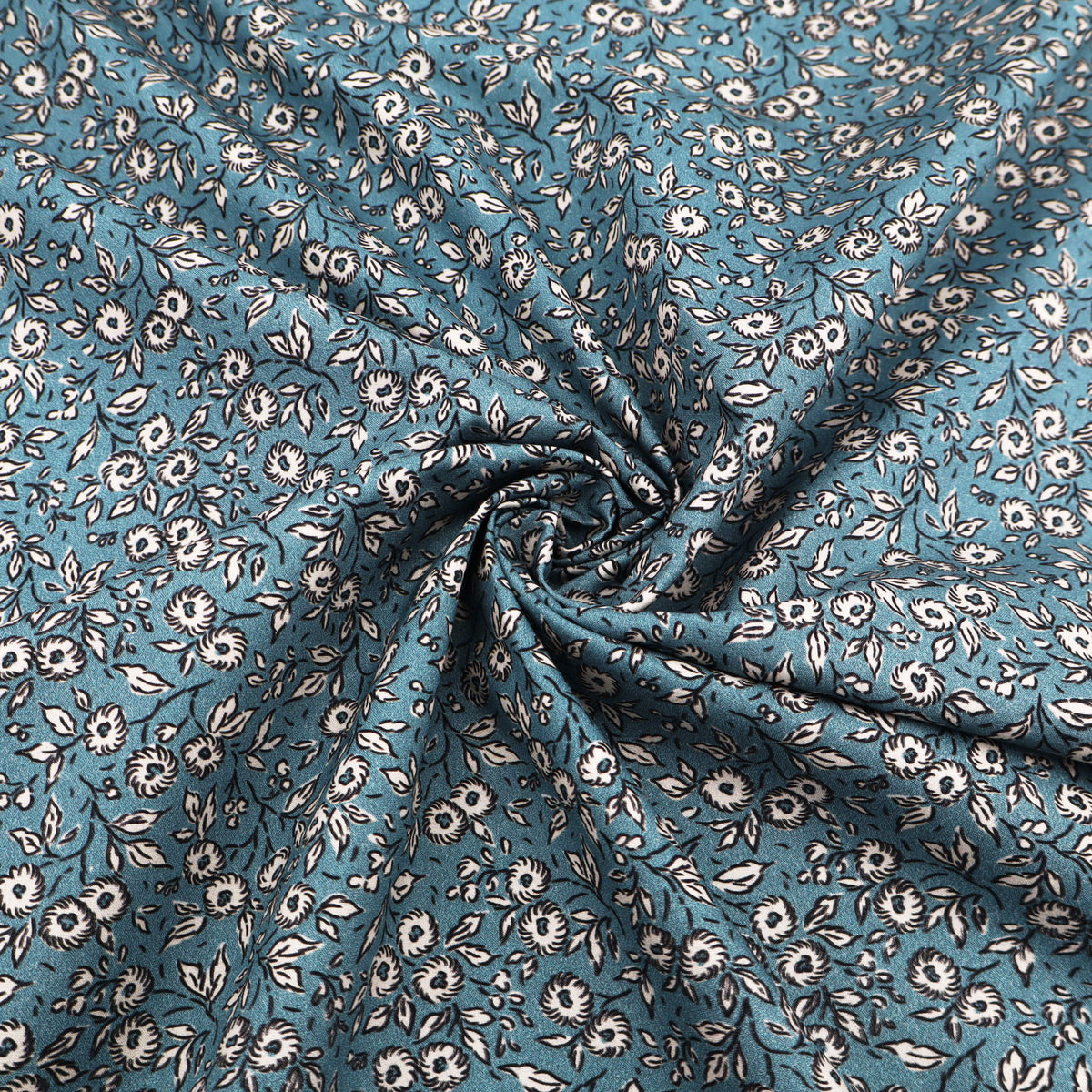Percale 100% Cotton Quilting Dressmaking Craft Fabric - Hyde Park
