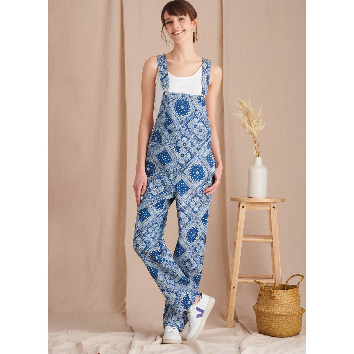 Simplicity Misses Overalls Dungarees Pattern Sewing Pattern S9590 A (XS-S-M-L-XL)