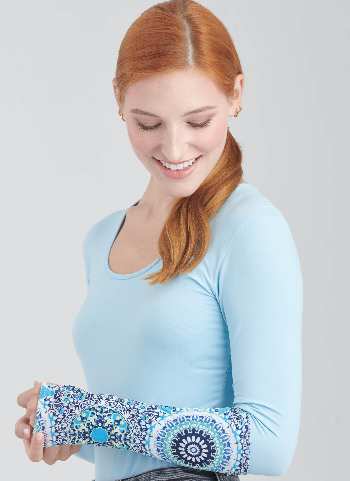 Simplicity Wrap, Sleeves and Mitt in Two Sizes and Sling By Carla Reiss Design Sewing Pattern S9902 A (XS-S-M-L)