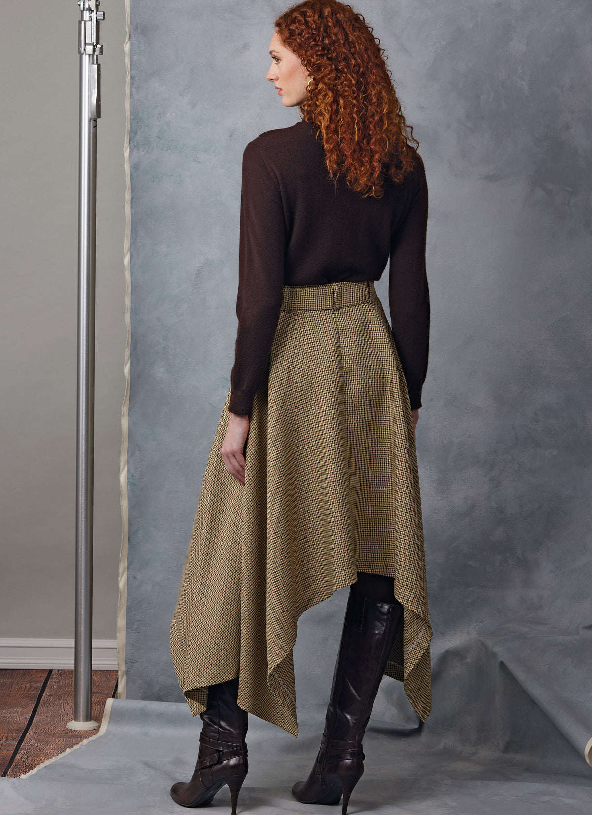 Vogue Misses' Skirts and Belt Sewing Pattern V2050