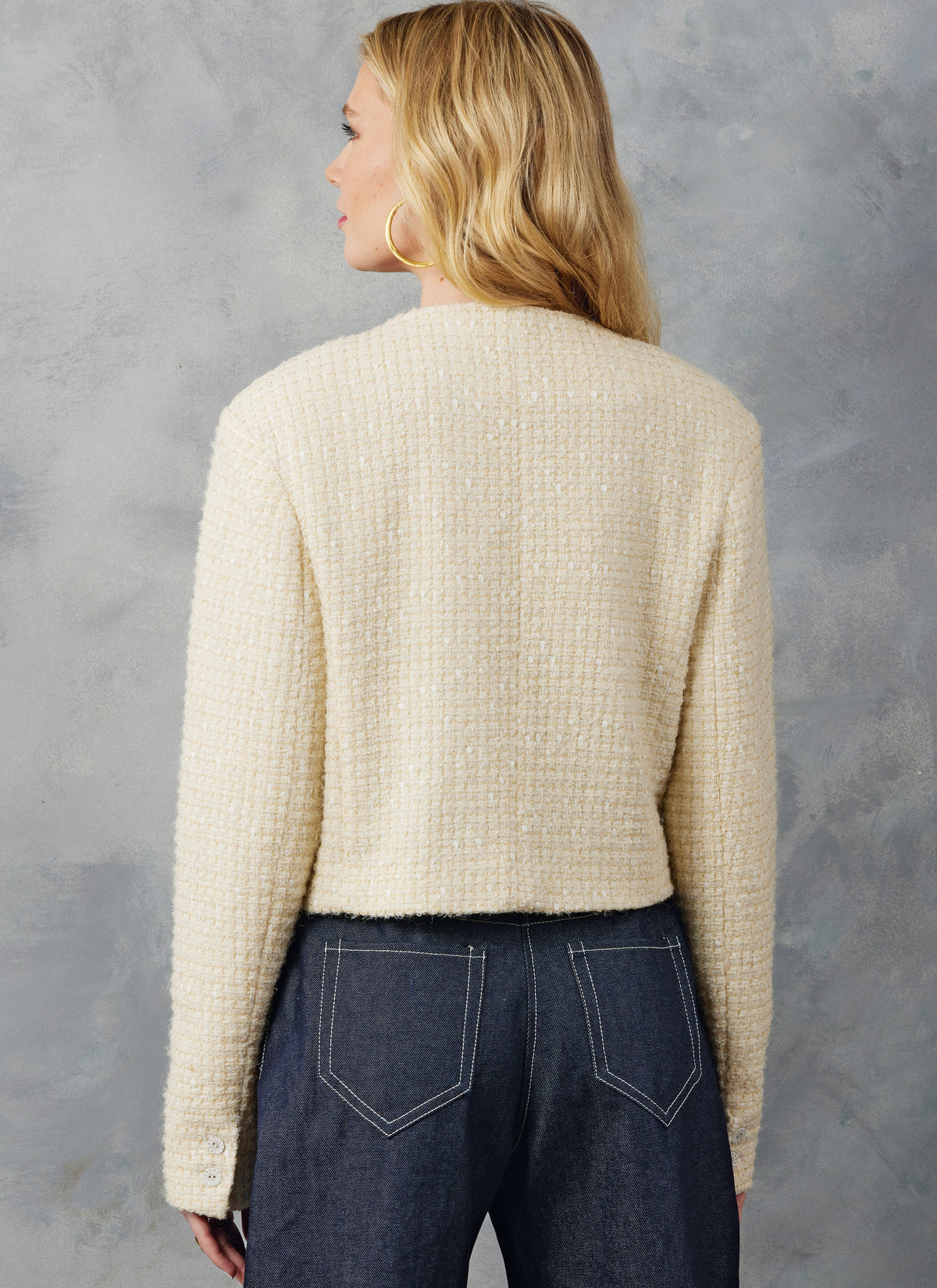Vogue Misses' Jackets Sewing Pattern for Stylish Creations V2053