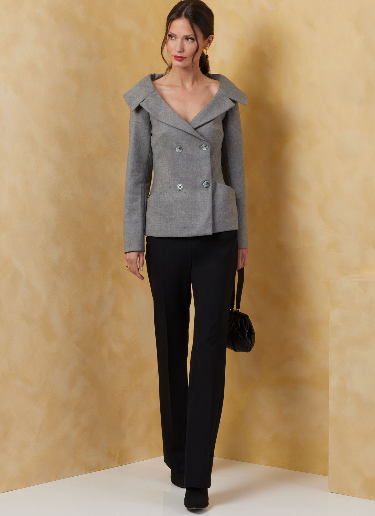 Vogue Misses' Jacket with Sleeve Variations Sewing Pattern V2073