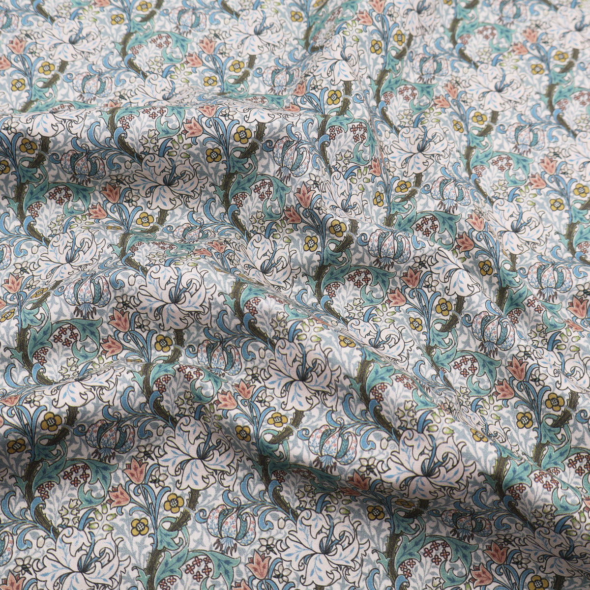 William Morris Percale 100% Cotton Quilting Dressmaking Craft Fabric - Golden Lily Opalite