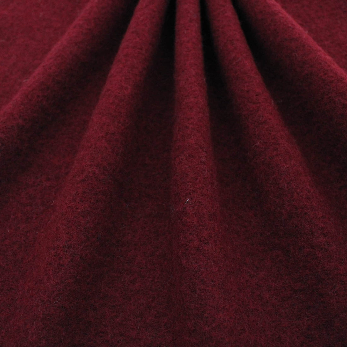 soft boiled pure wool in wine