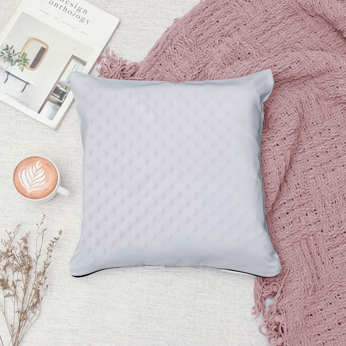 baby soft fleece in dimple dots Pure White
