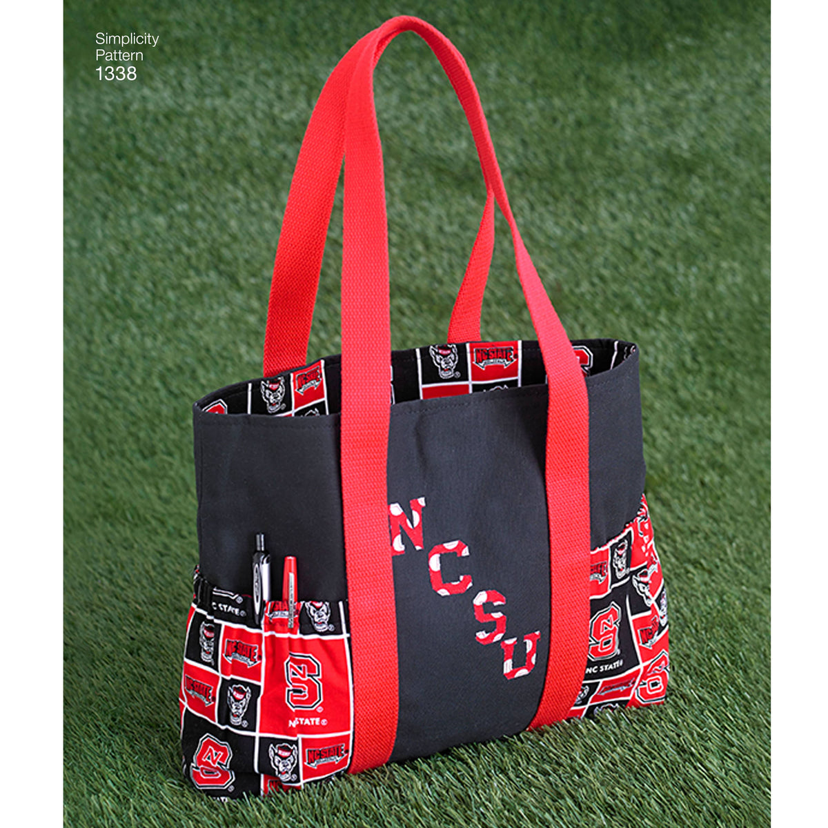 Simplicity Tote Bags in Three Sizes, Backpack and Coin Purse Sewing Pattern S1338