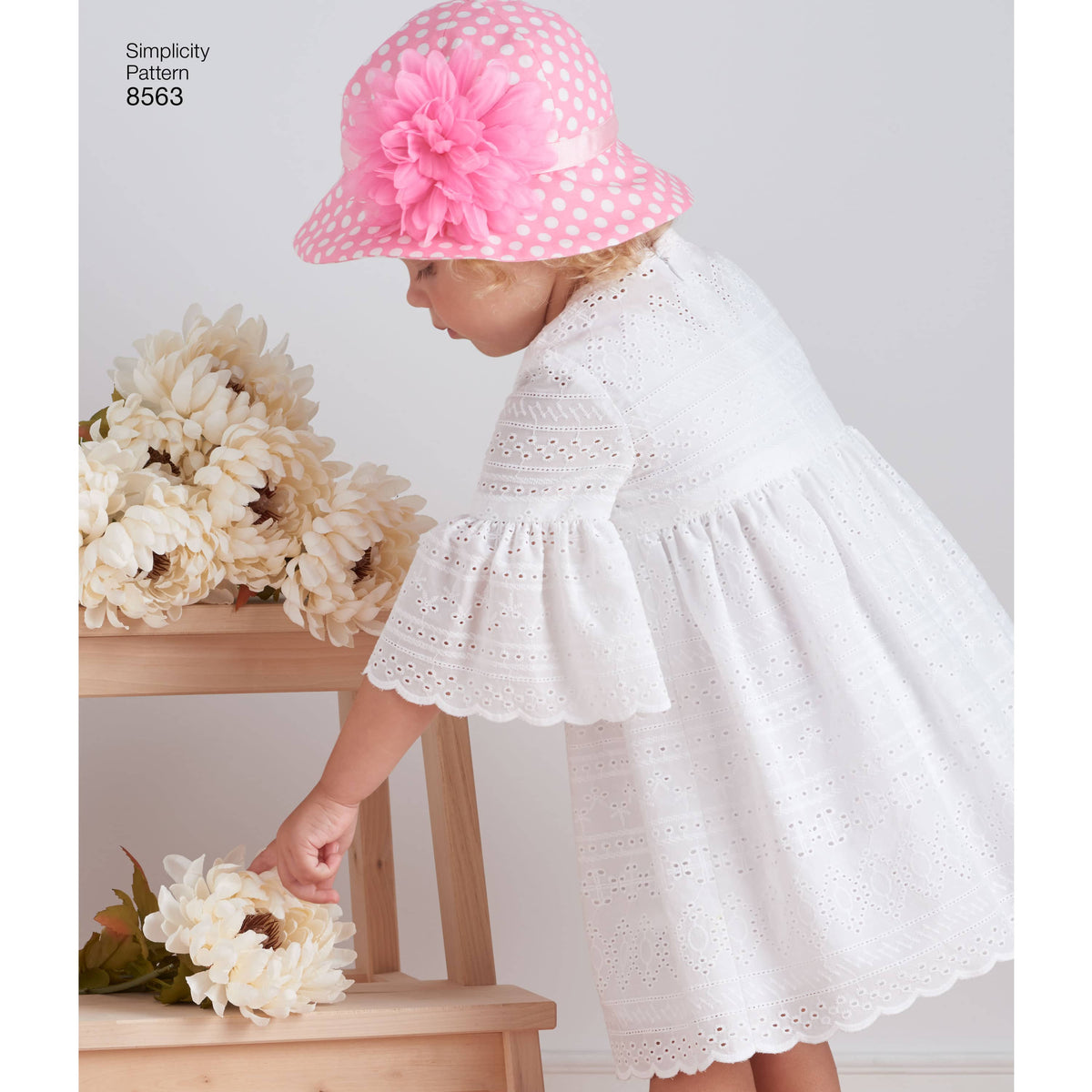 Simplicity Pattern 8563 Toddler Dresses and Hat