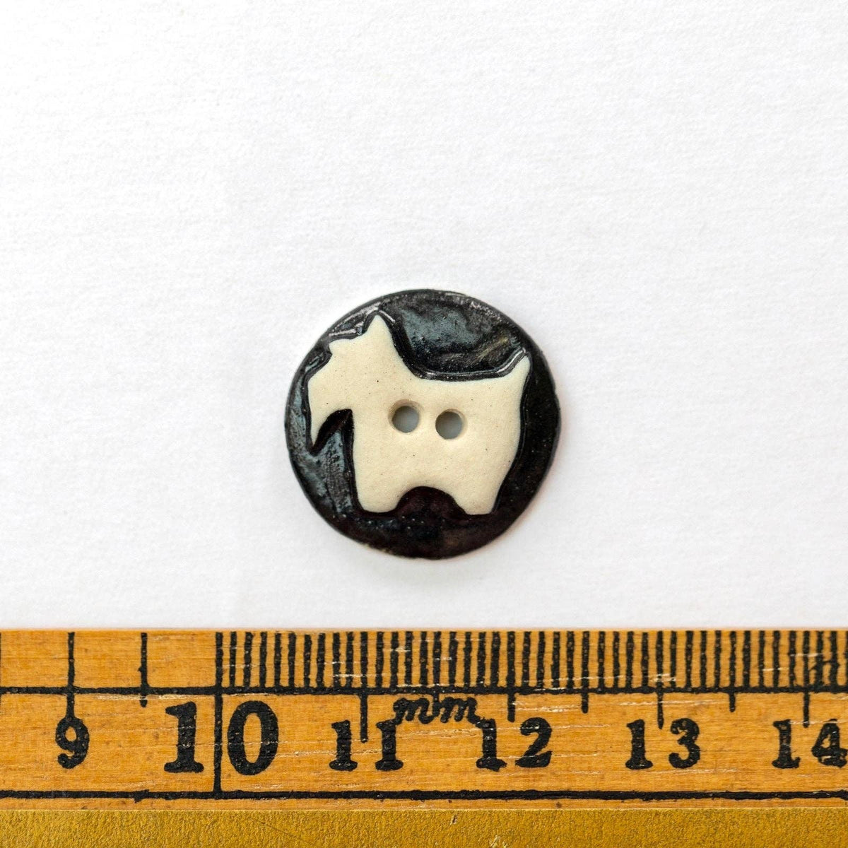 Handmade Sewing Buttons - White Round Scotty Dog