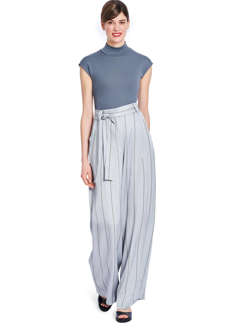 Burda Style Misses' Trousers Sewing Pattern B5718