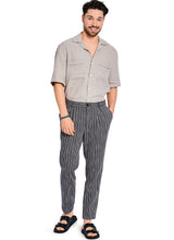 Burda Style Men's Trousers Sewing Pattern for Fashion Enthusiasts B5722