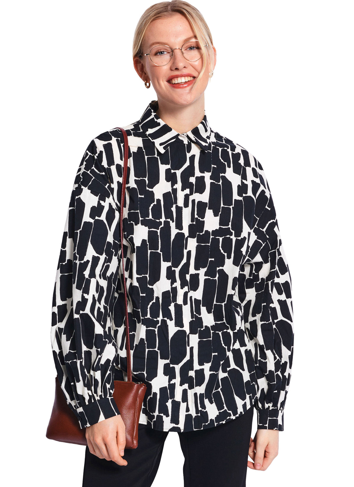 Burda Style Misses' Blouses Sewing Pattern for Fashionistas B5775