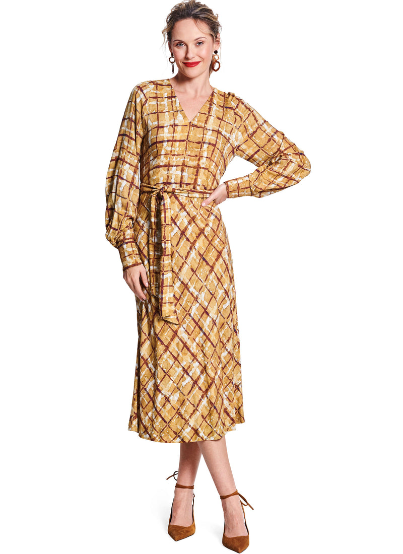 Burda Style Misses' Dress Sewing Pattern for Fashionistas B5777