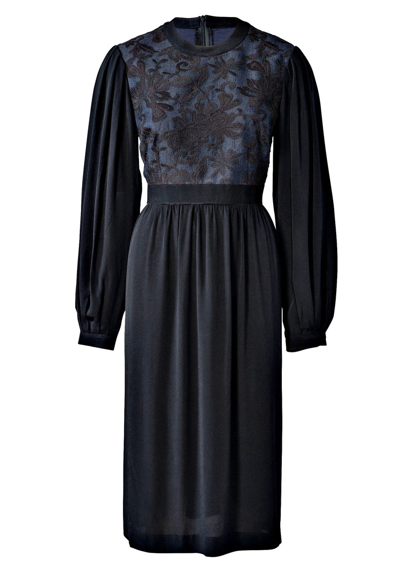 Burda Style Misses' Dress Sewing Pattern for Fashionistas B5784