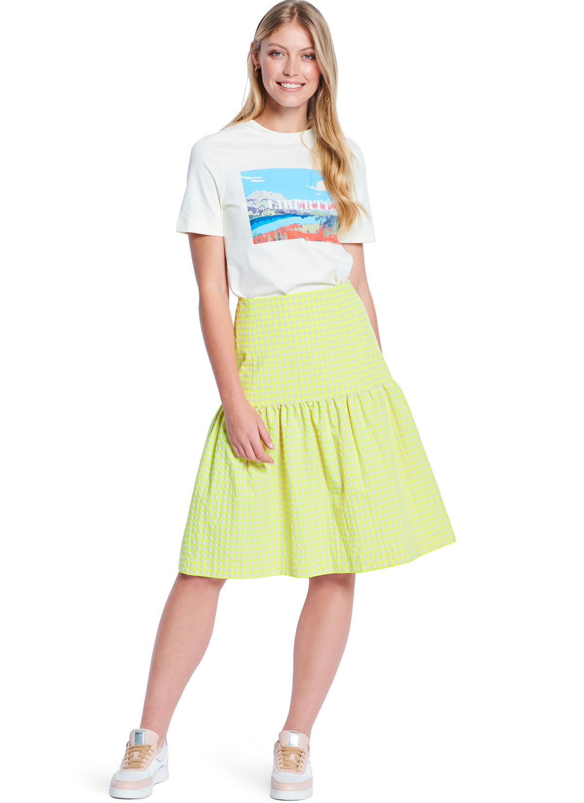 Burda Style Misses' Skirt Sewing Pattern for Fashionistas B5837
