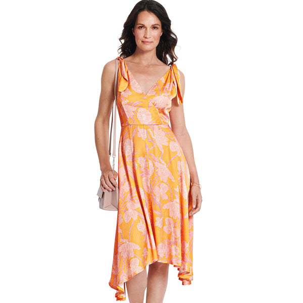 Burda Style Misses' Dress Sewing Pattern for Fashionistas B5899