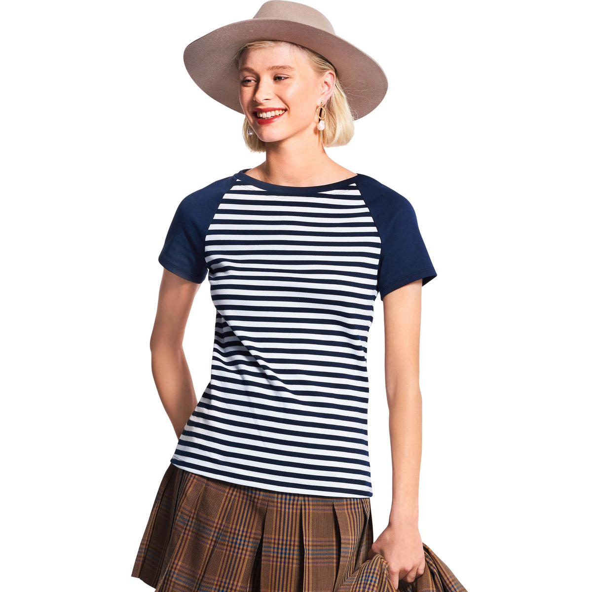 Burda Style Top Sewing Pattern for Fashion Enthusiasts B6028