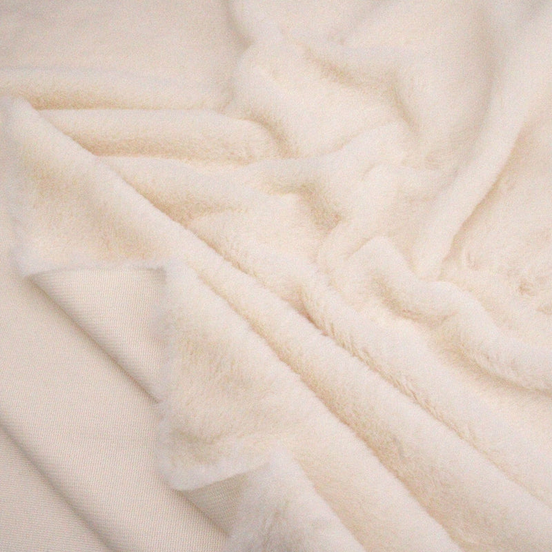 Calista Luxurious Faux Fur - Ecru