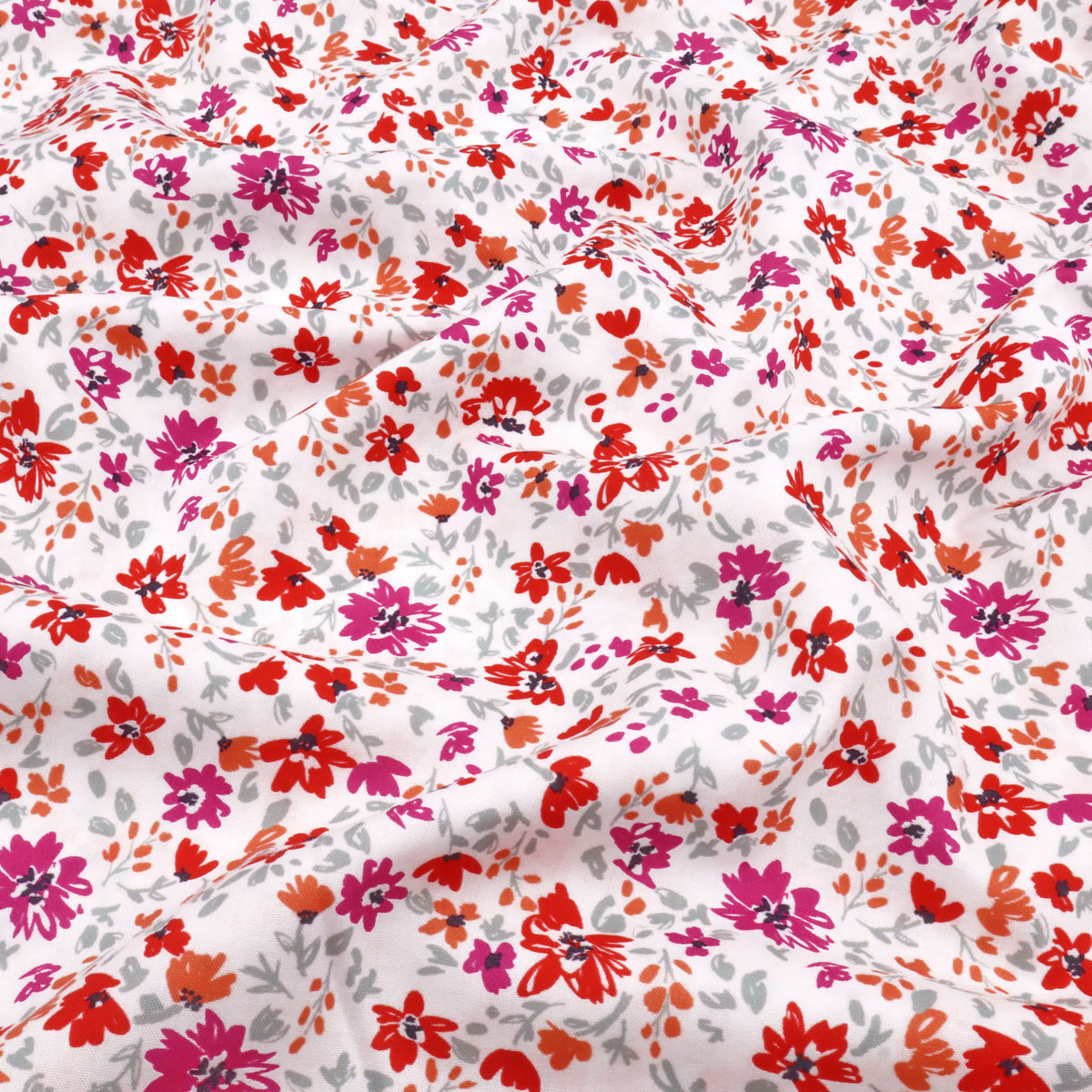 Julienne Printed Fine Cotton Poplin Dressmaking Fabric - Pink & Red Flowers on White