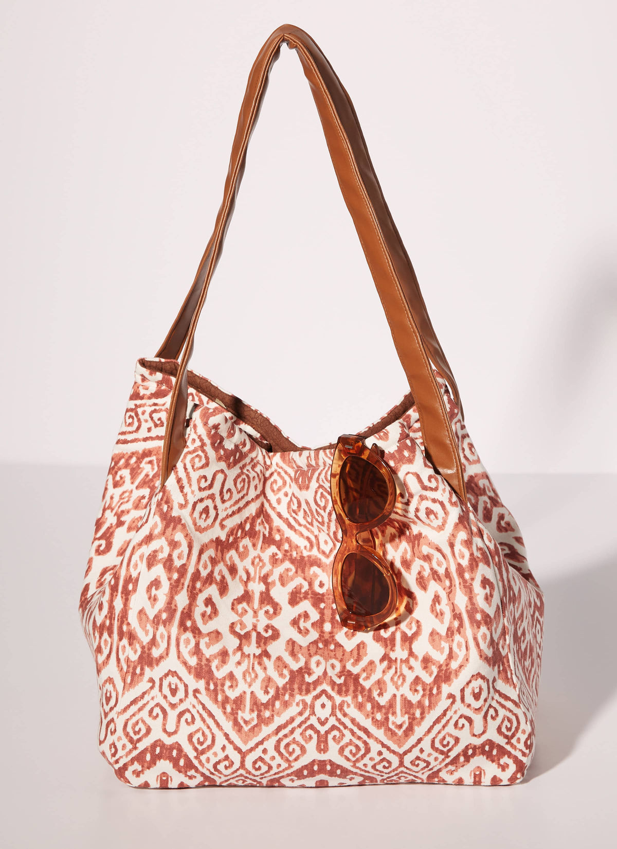 McCall’s Bags And Totes Sewing Pattern M8307