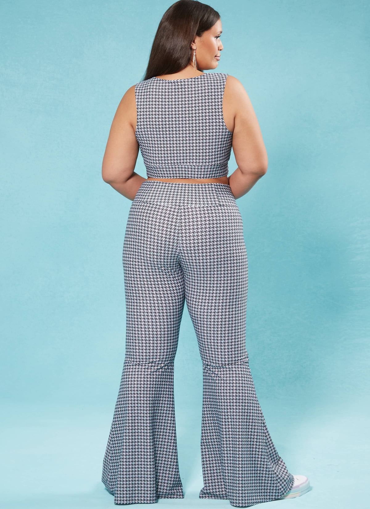 McCall’s WoMen's Knit Tops And Pants Sewing Pattern M8369