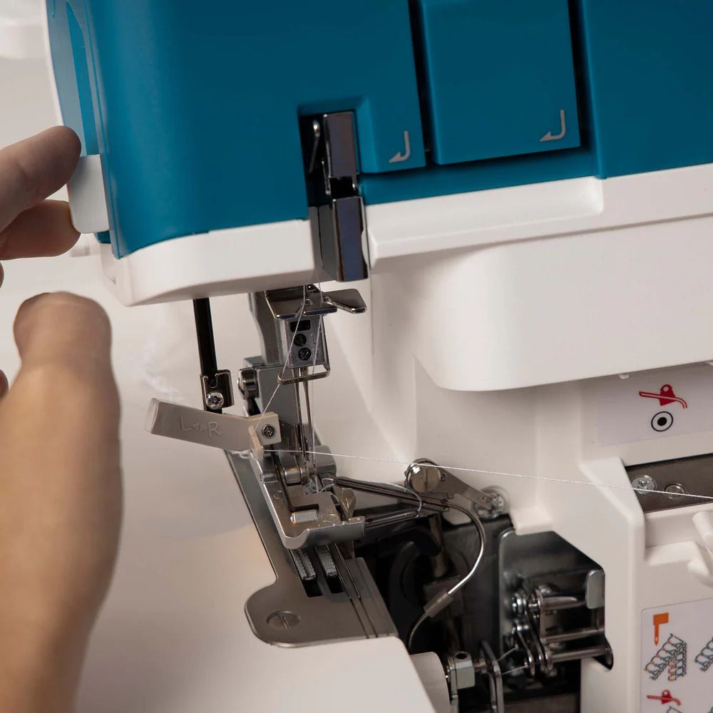 PFAFF admire™ air 5000 Overlock Machine