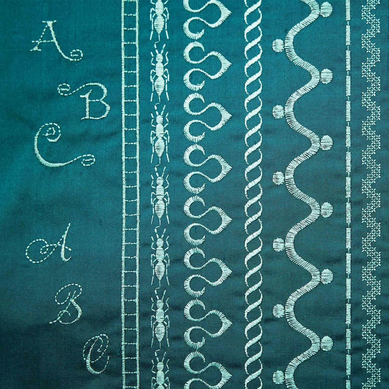 PFAFF expression™ 715 Sewing Machine