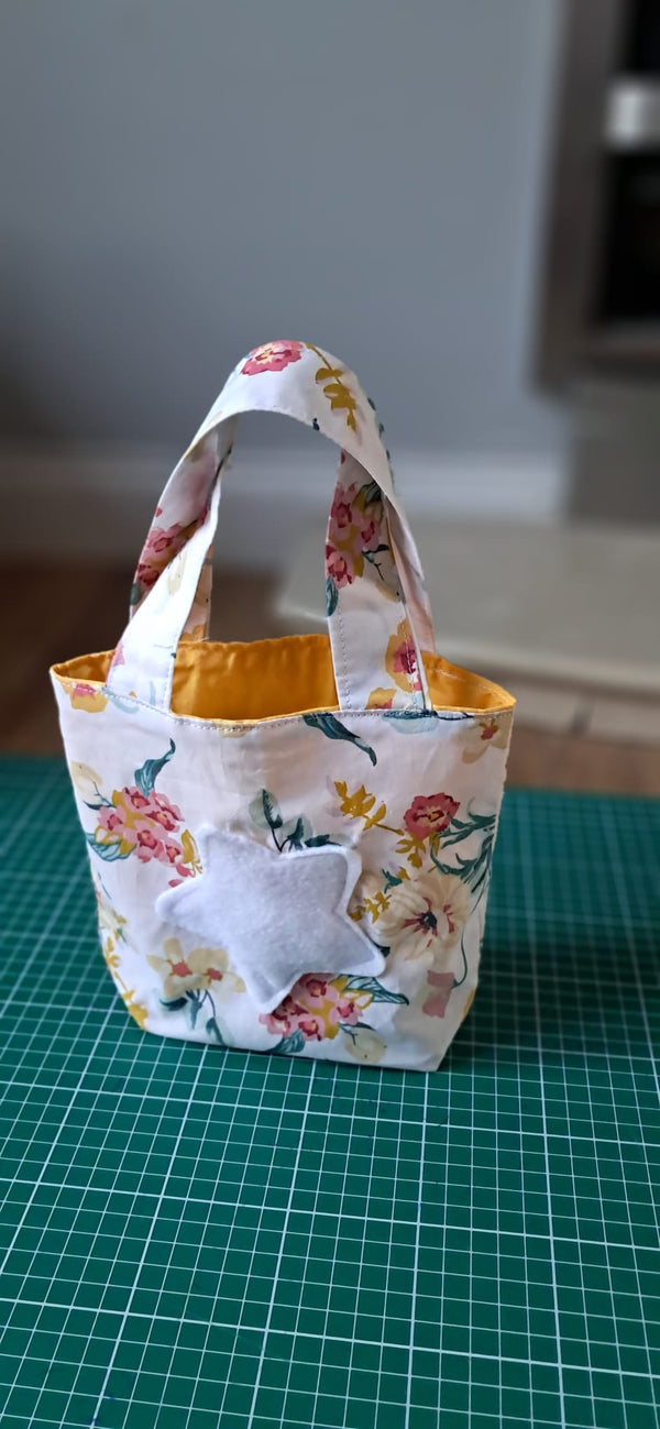 Mini Bees - Autumn WEEKDAY Children Kids Sewing Classes