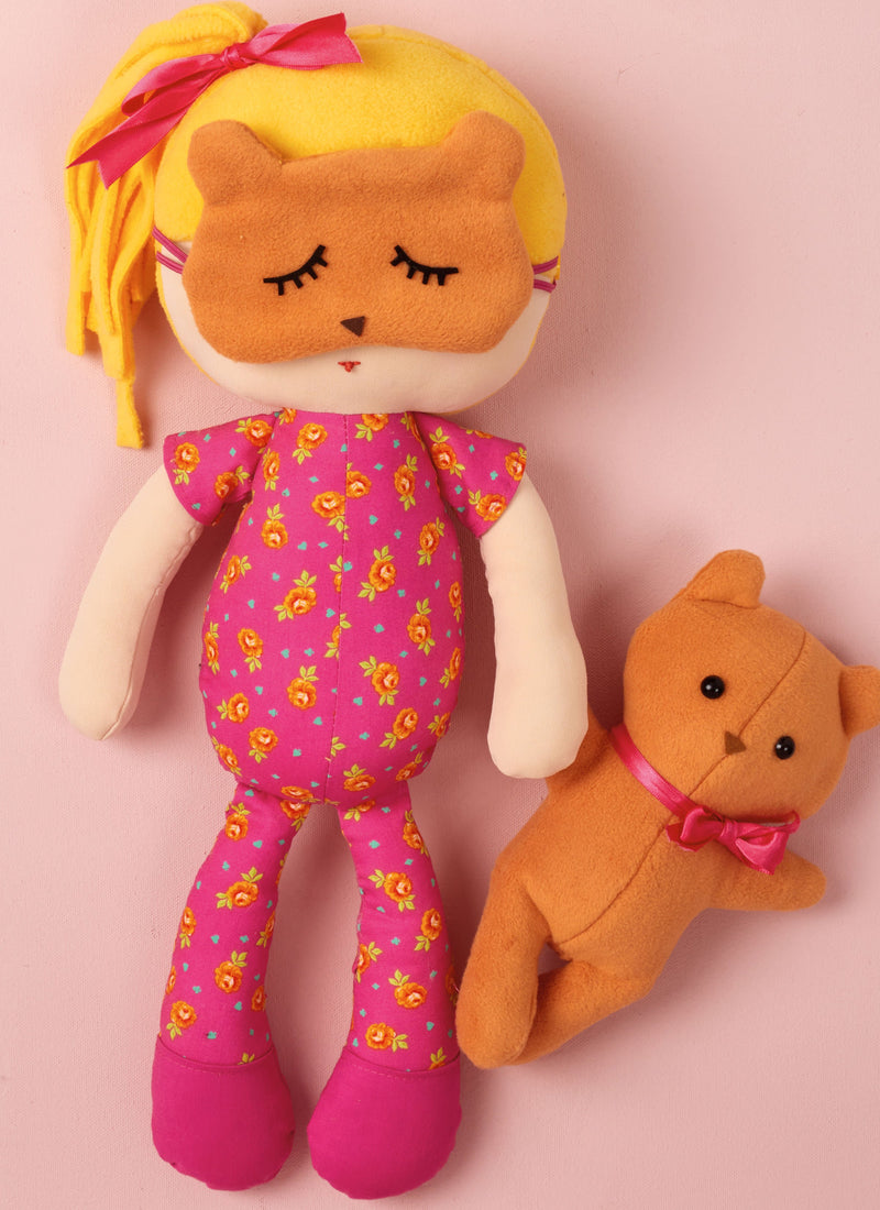 Simplicity Stuffed Dolls Sewing Pattern by Elaine Heigl S3053OS