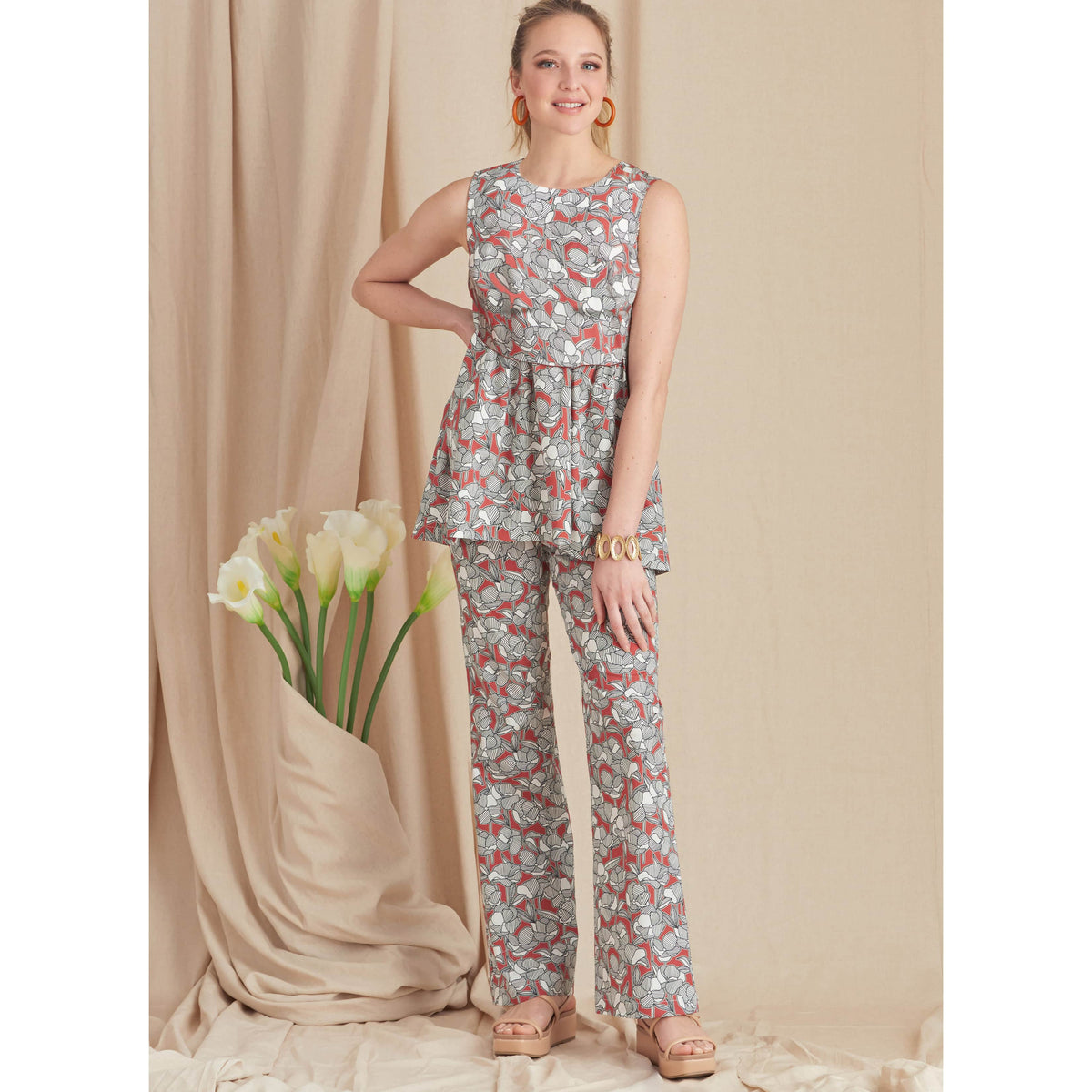 Simplicity Misses Tunic, Cropped Top, Pants and Shorts Sewing Pattern S9611