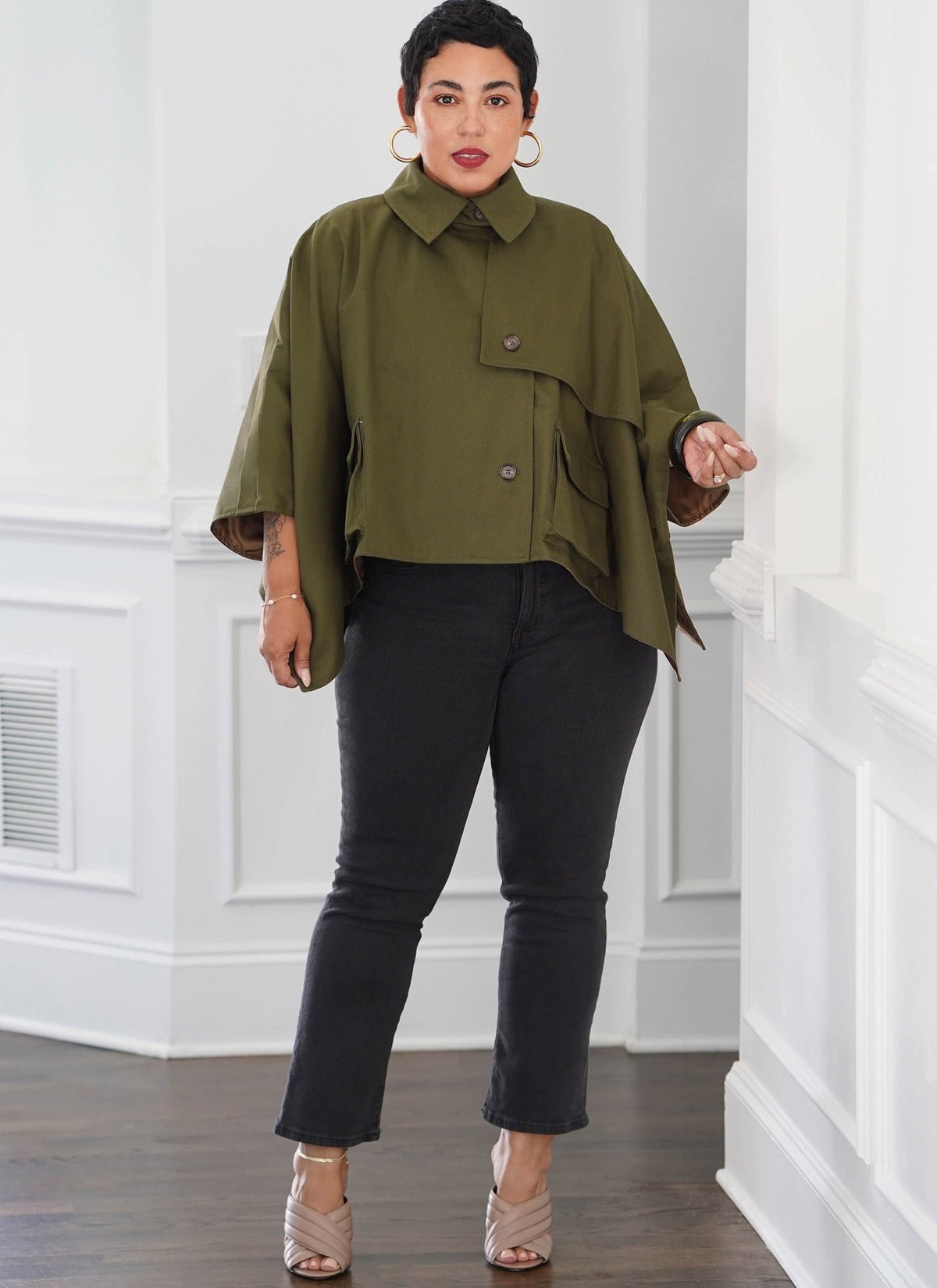 Simplicity Misses Cape By Mimi G Style Sewing Pattern S9893 A (XS-S-M-L-XL-XXL)