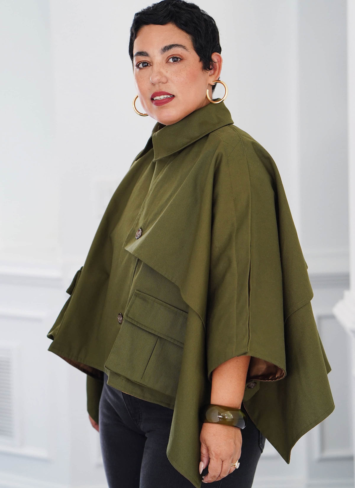 Simplicity Misses Cape By Mimi G Style Sewing Pattern S9893 A (XS-S-M-L-XL-XXL)