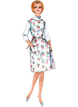 Simplicity Misses Apron in Two Lengths Sewing Pattern S9906 A (XS-S-M-L-XL)