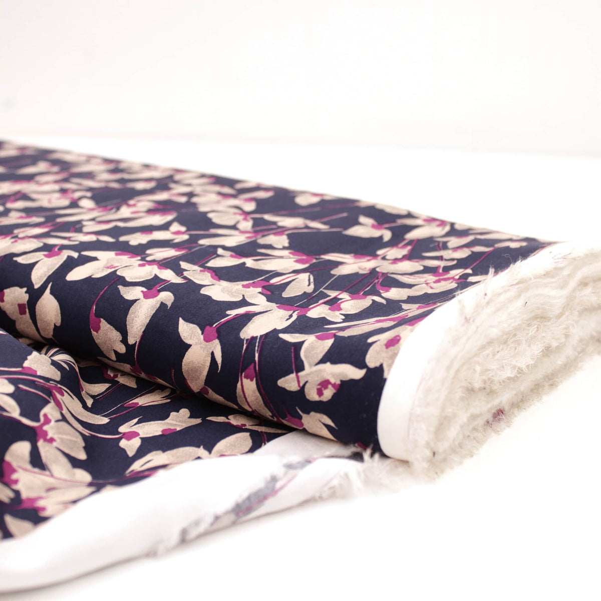Tencel Viscose Mary Pink Flowers - Navy/Pink