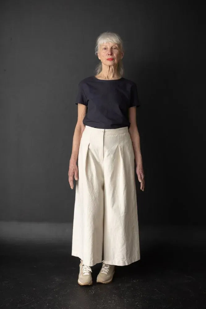 The Juno UK 6 - 18 Sewing Pattern - By Merchant & Mills