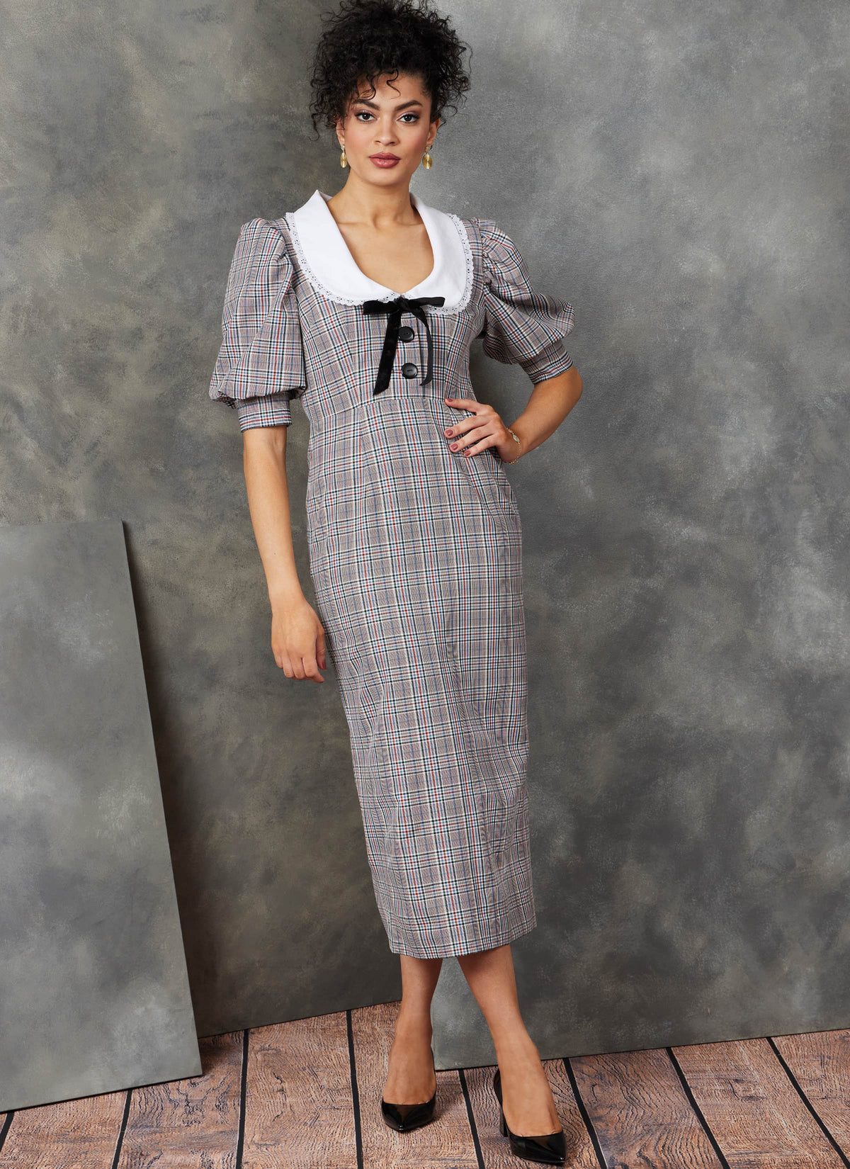 Vogue Dress Misses Sewing Pattern V1905